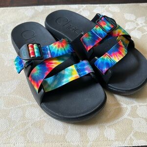 Chaco chillo slide sandal, dark tie dye, women’s 8, never worn, with box